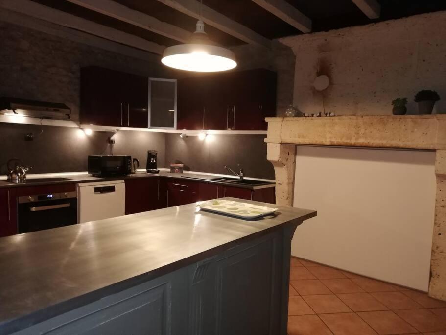 Maison Charentaise A La Campagne Becheresse Kültér fotó